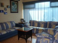 {"esp":"Sala en bungalow","ing":"Living at bungalow"}